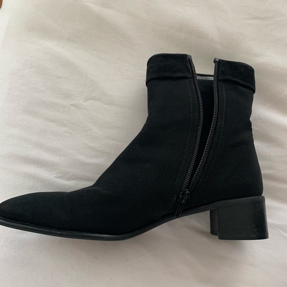 ❤️🔥sold❤️🔥Stuart Weitzman Boots. Suede Trim Sz 7. Great Condition - Picture 3 of 8